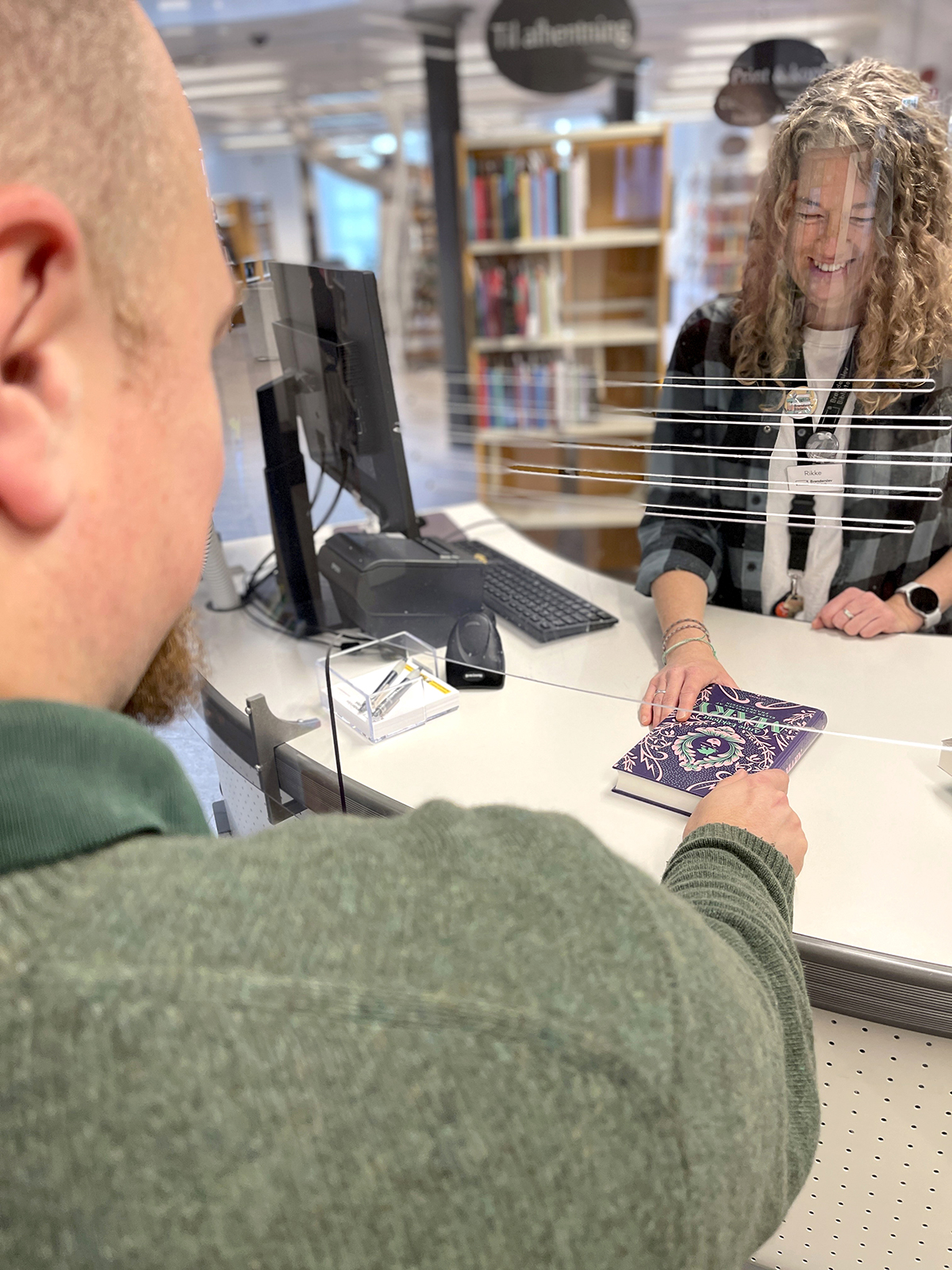Analog charme i en digital tidsalder: I Brønderslev Kommune udlånes masser af fysiske bøger Analog charme i en digital tidsalder: I Brønderslev Kommune udlånes masser af fysiske bøger
