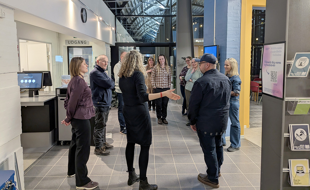 Erhvervsforening på inspirerende besøg i Kulturhuset og på biblioteket Erhvervsforening på inspirerende besøg i Kulturhuset og på biblioteket