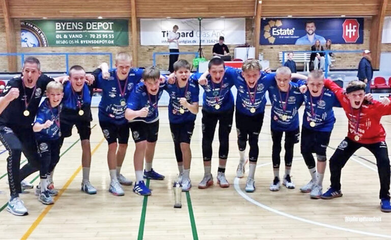 Hjallerup Håndbolds U13-drenge er danske mestre