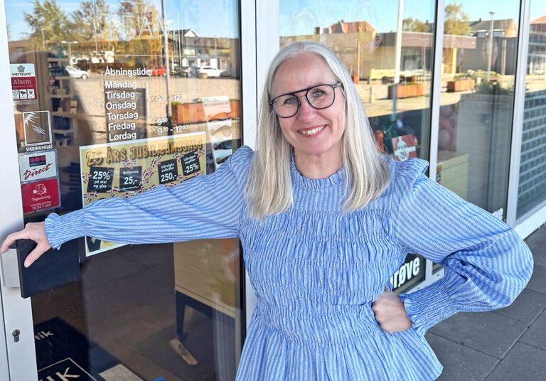 Hjallerup Optik fejrer 25 år med jubilæumssalg